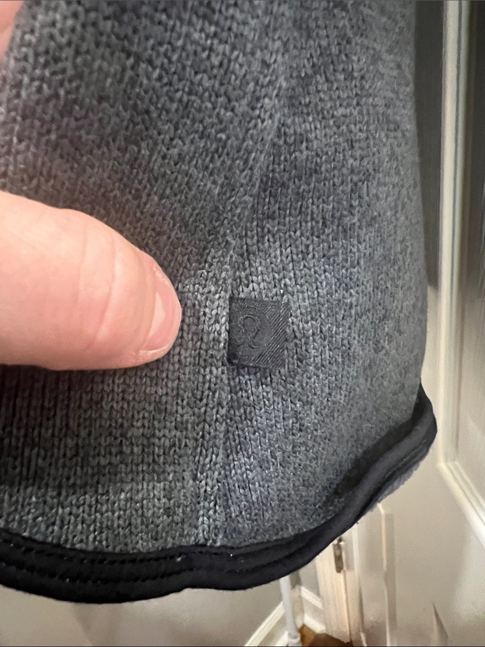 181. Lululemon Fleece & Thank You Pullover size 2 black grey - Picture 7 of 10